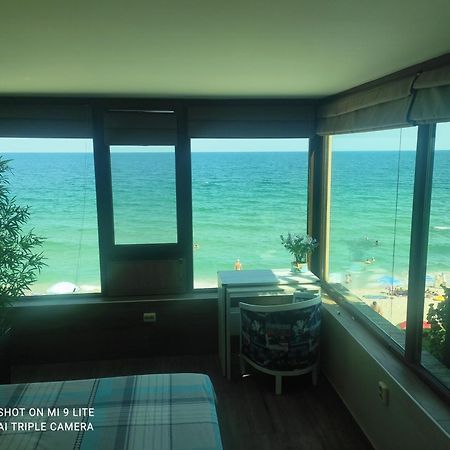 Hemingway Rooms In Happy Beach Varna Exterior foto