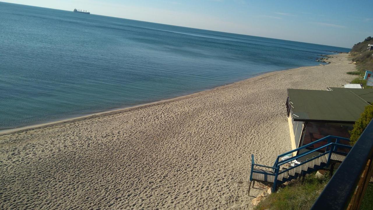 Hemingway Rooms In Happy Beach Varna Exterior foto