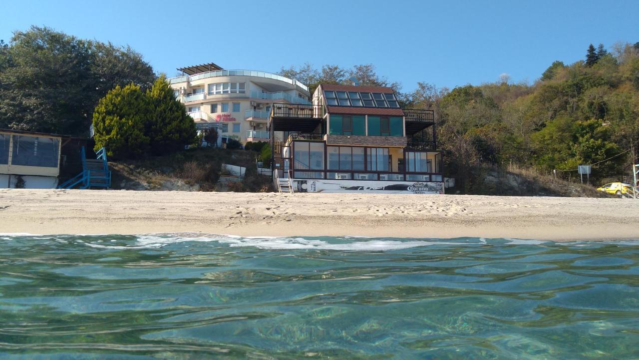 Hemingway Rooms In Happy Beach Varna Exterior foto