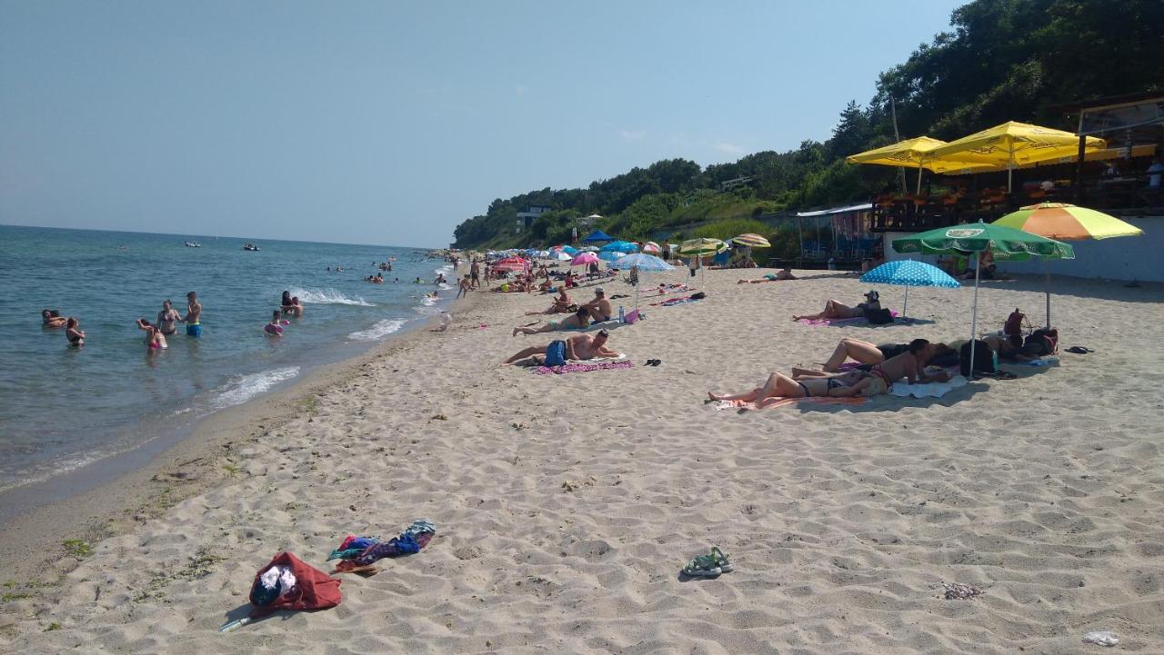 Hemingway Rooms In Happy Beach Varna Exterior foto